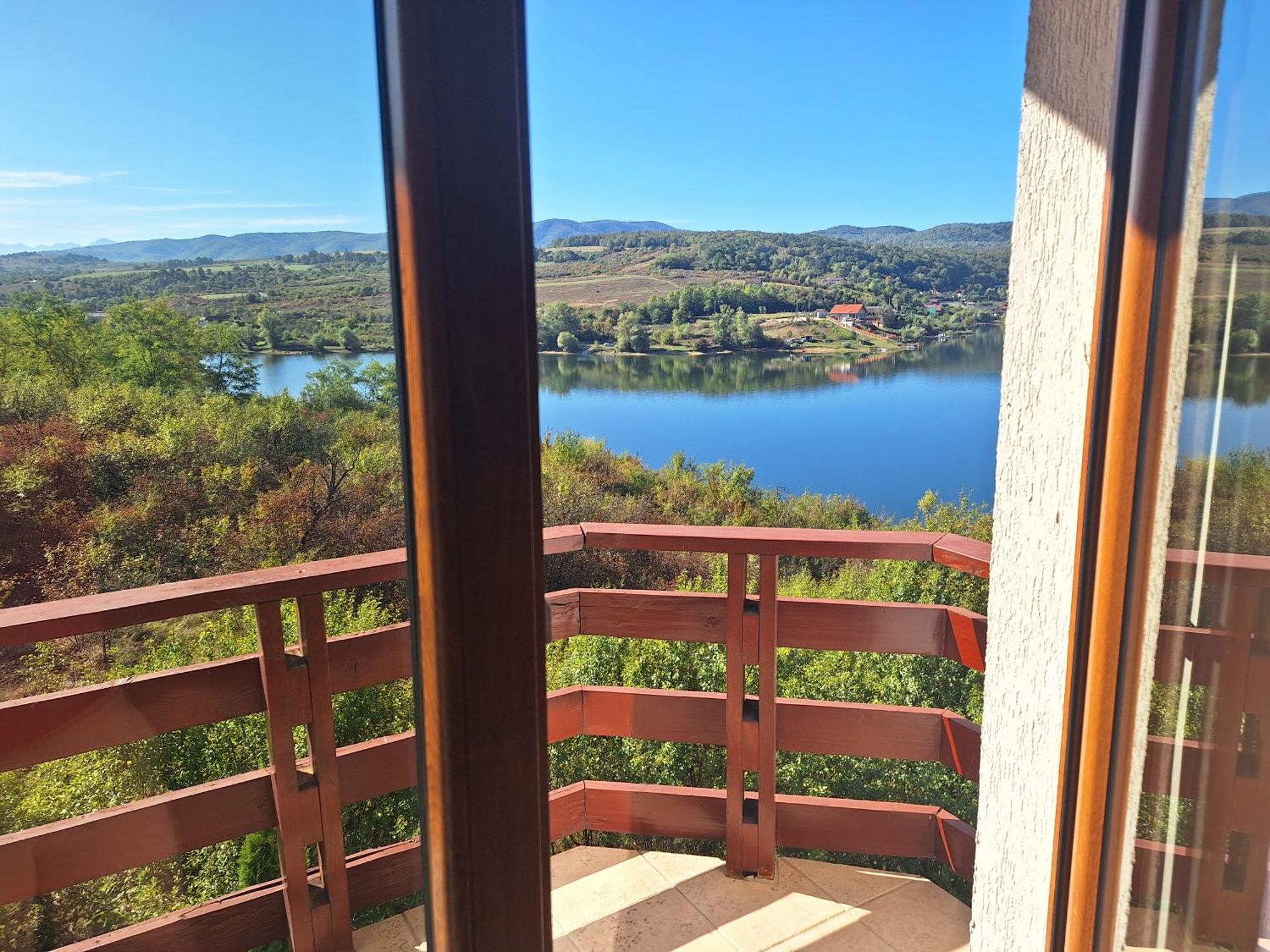 Pensiunea Belvedere Cincis Exteriér fotografie