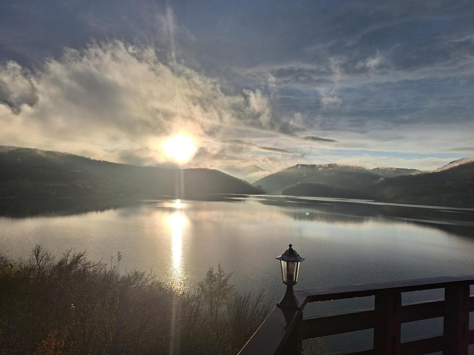 Pensiunea Belvedere Cincis Exteriér fotografie