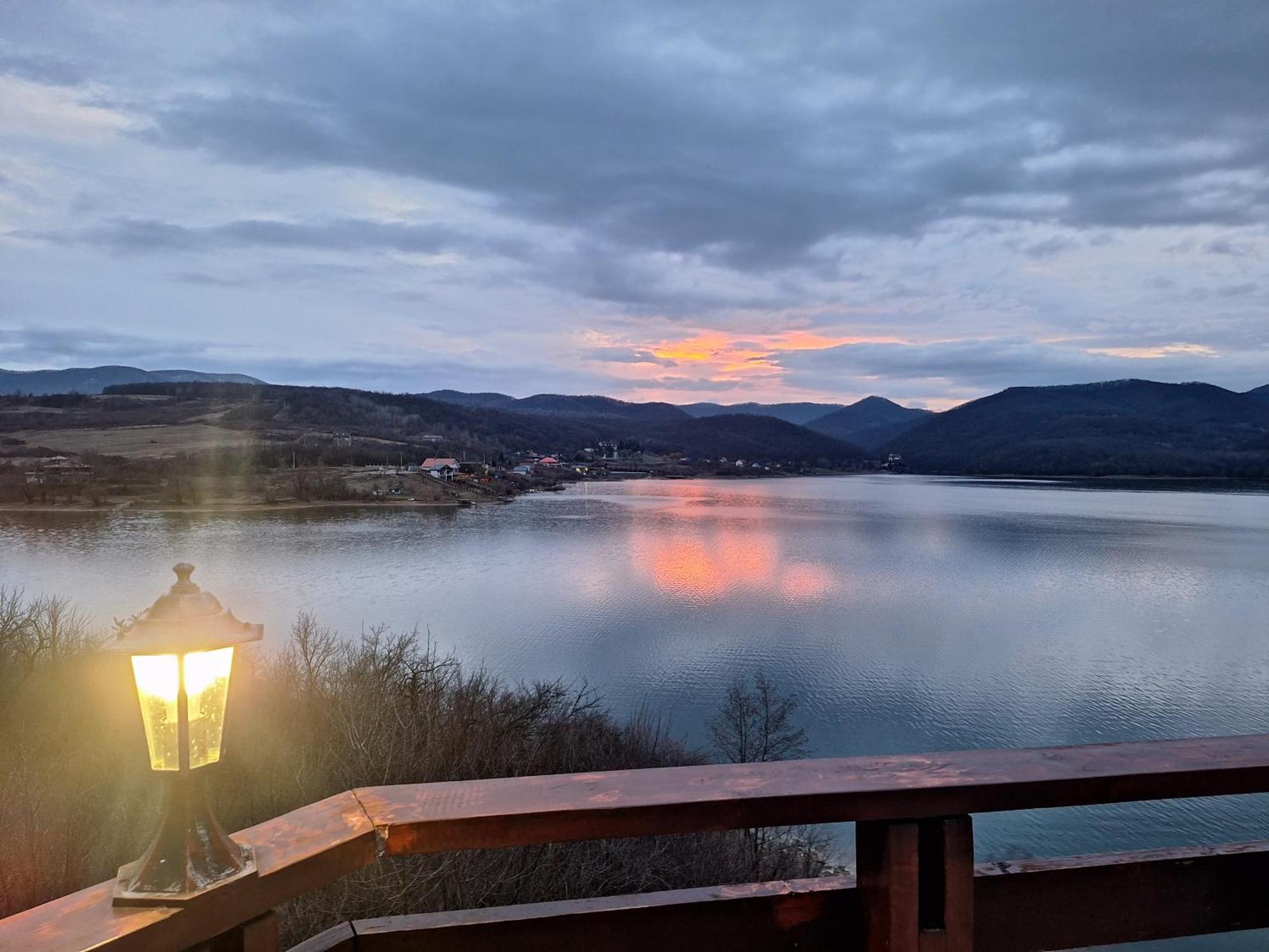 Pensiunea Belvedere Cincis Exteriér fotografie