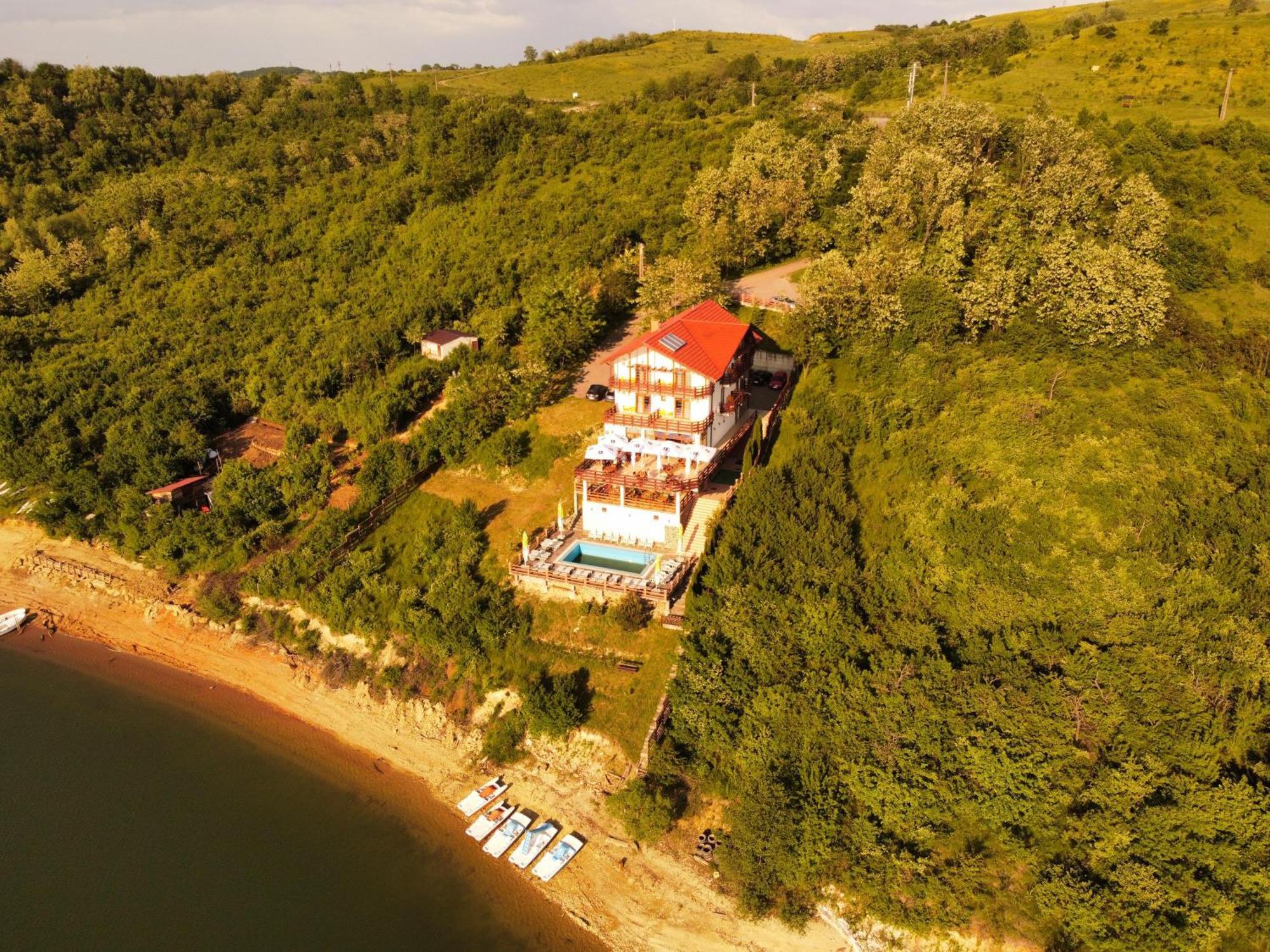 Pensiunea Belvedere Cincis Exteriér fotografie