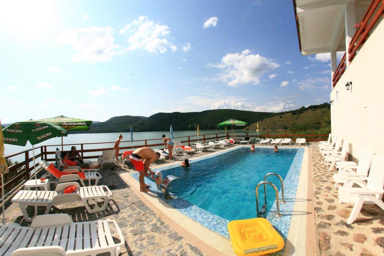 Pensiunea Belvedere Cincis Exteriér fotografie