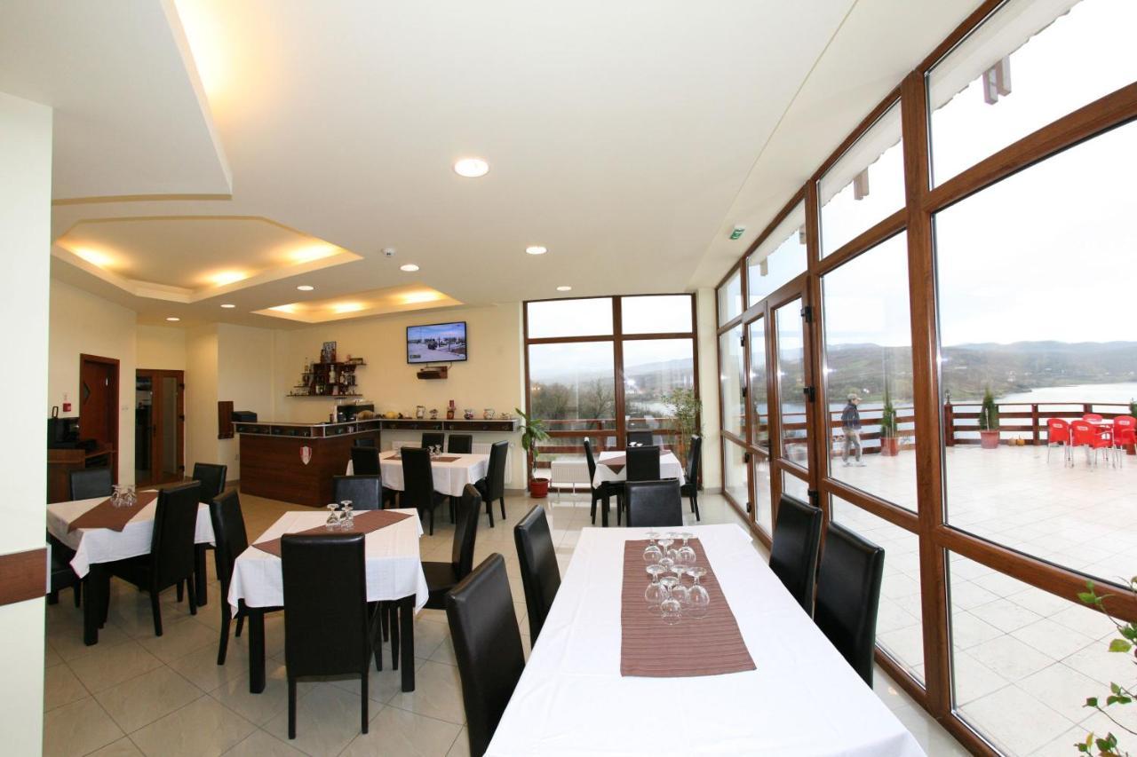 Pensiunea Belvedere Cincis Exteriér fotografie