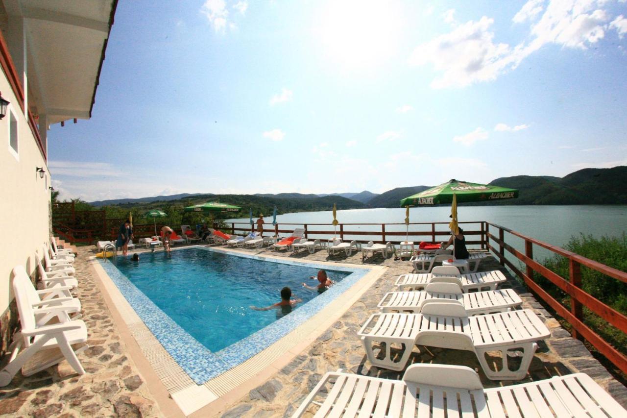 Pensiunea Belvedere Cincis Exteriér fotografie